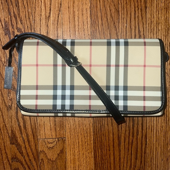 Burberry House Check Shoulder Bag